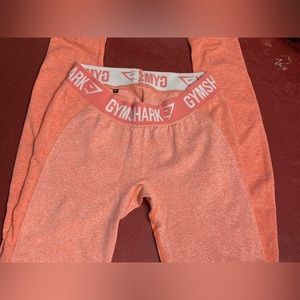 Gym shark | women’s | sport wear | leggings | peach | medium